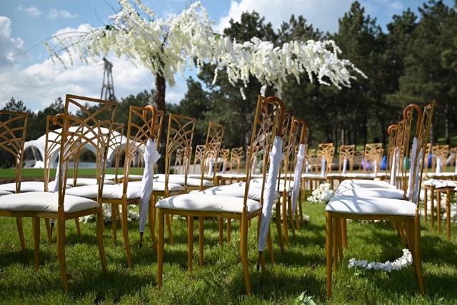 03_LOU_BLOG_Mini Weddings de verão- Móveis e decoração para cerimônias intimistas